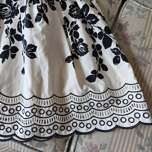 Skirt - Picture 4 of 4